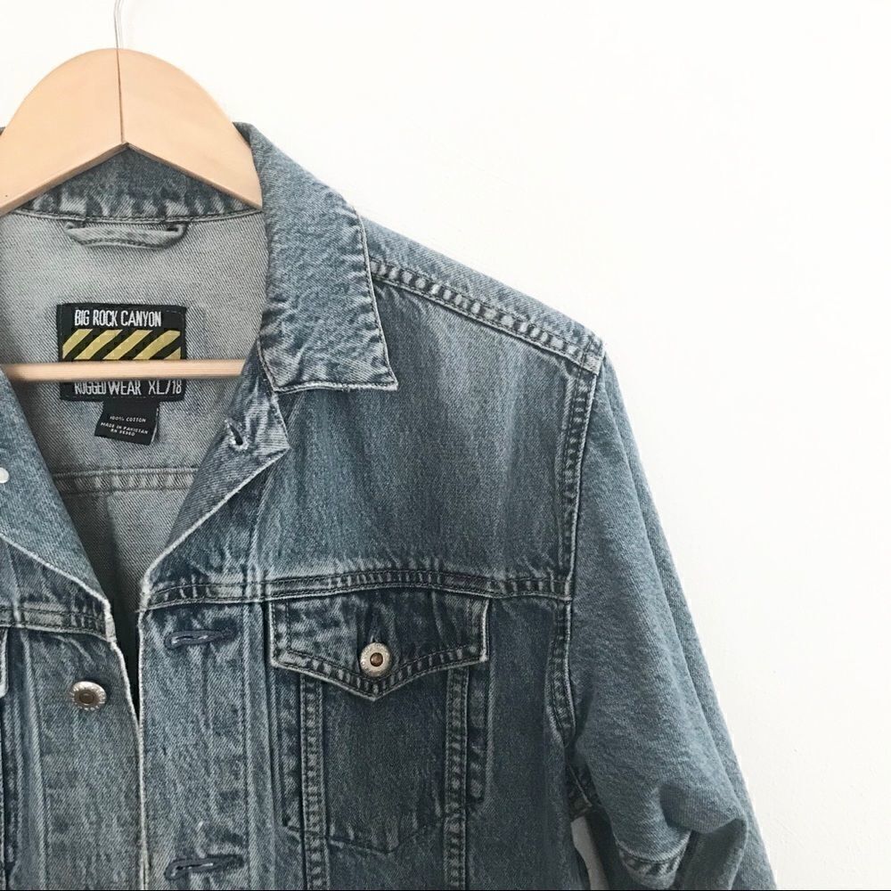 Vintage denim jacket medium wash